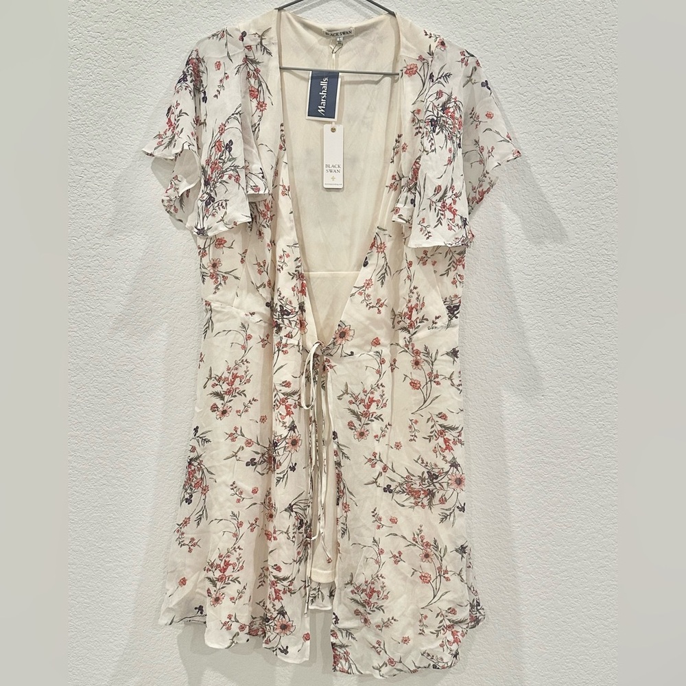 Black Swan Floral Lounge Wear Size L Excellent Condition